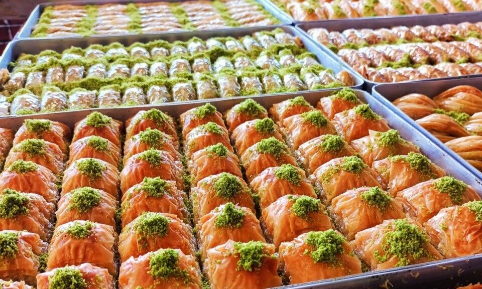 53548983 86689 Bayram Sofrasinda Baklava