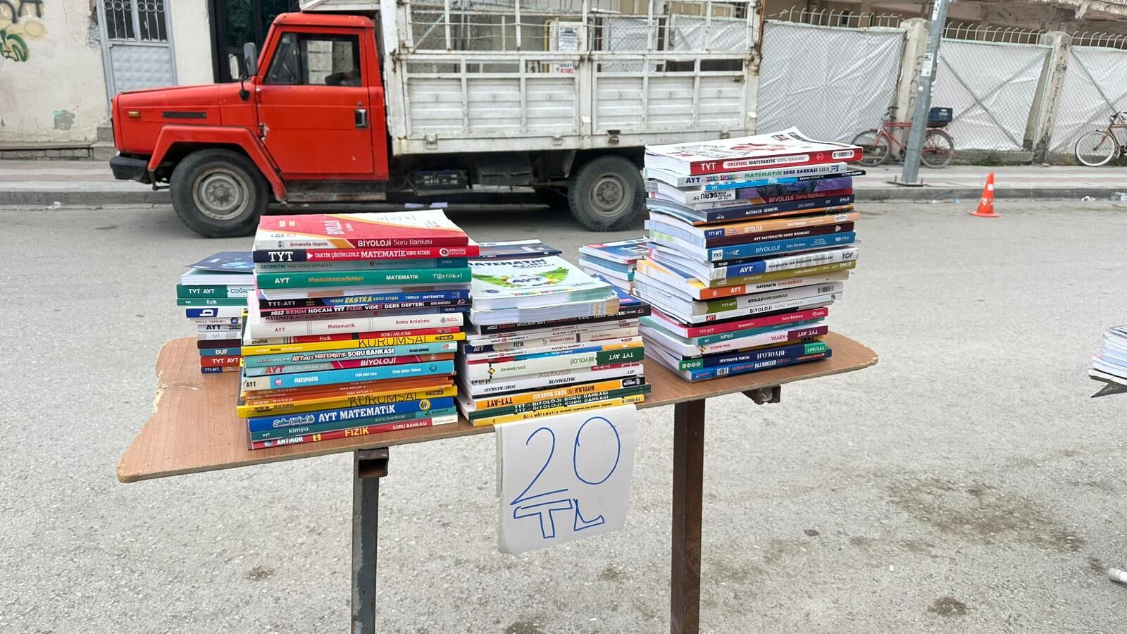 K İ T A P4