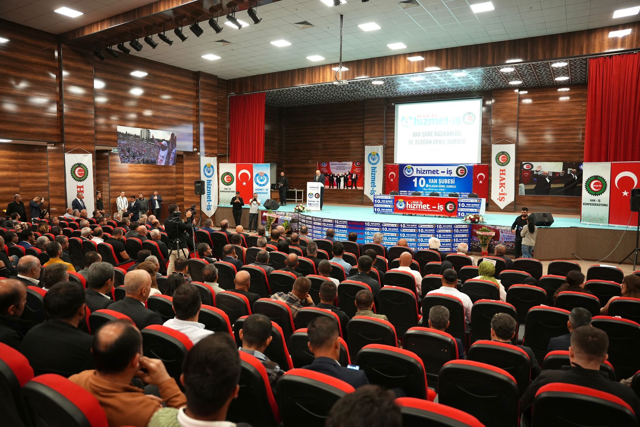 Akp4