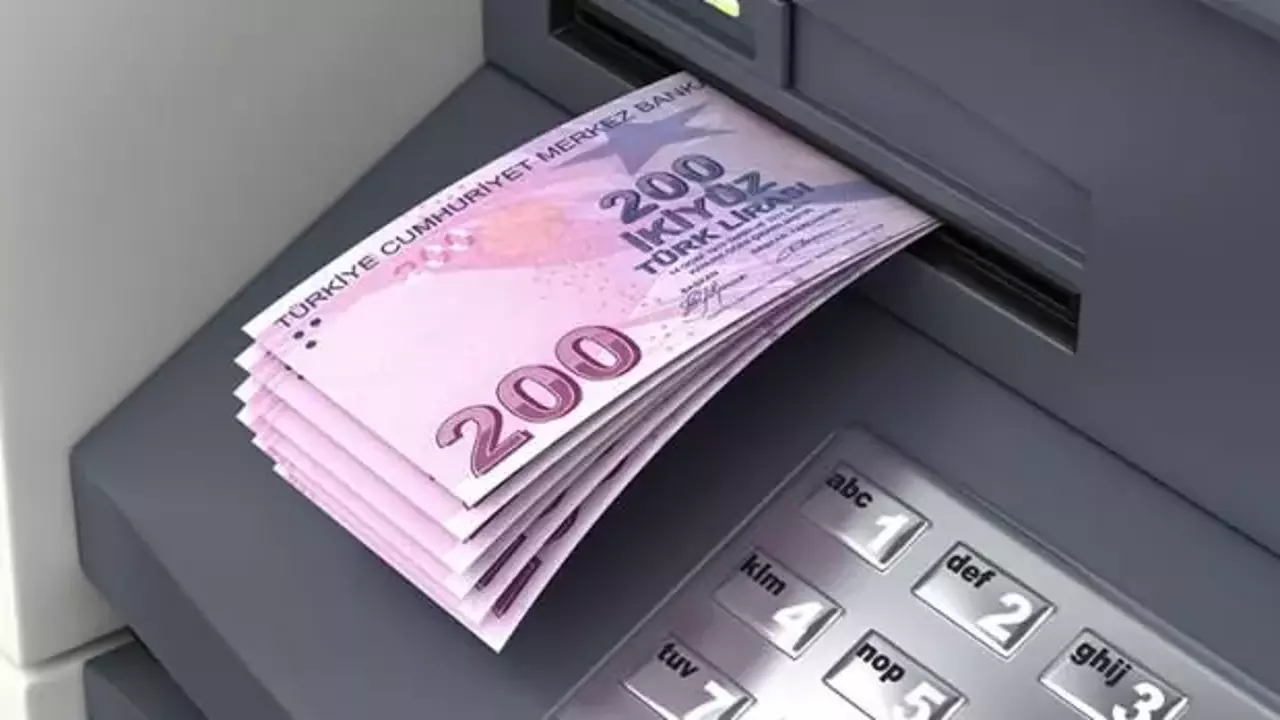 Bankalar Yarışa Girdi Emeklilere 40 Bin Tl Promosyon Kapısı Aralanıyor