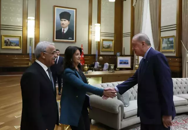 Erdogan La Gorusen Dem Parti Imrali Heyetinden 19203204 2319 M