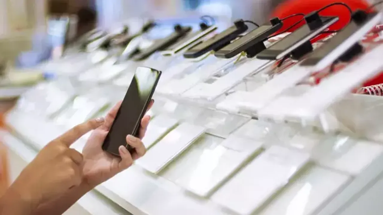 Hangi Telefon Modellerinde 1.000 Tl Ötv İndirimi Yapılacak? Cep Telefonlarında Fiyatlar Ne Zaman Düşecek?