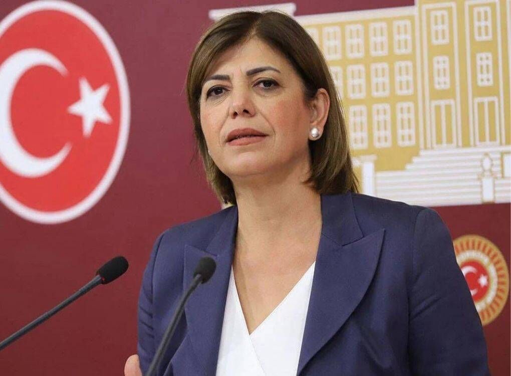 Meral Danis Bestastan Akpli Kadin Vekillere Soyadi Duzenlemesi Cagrisi