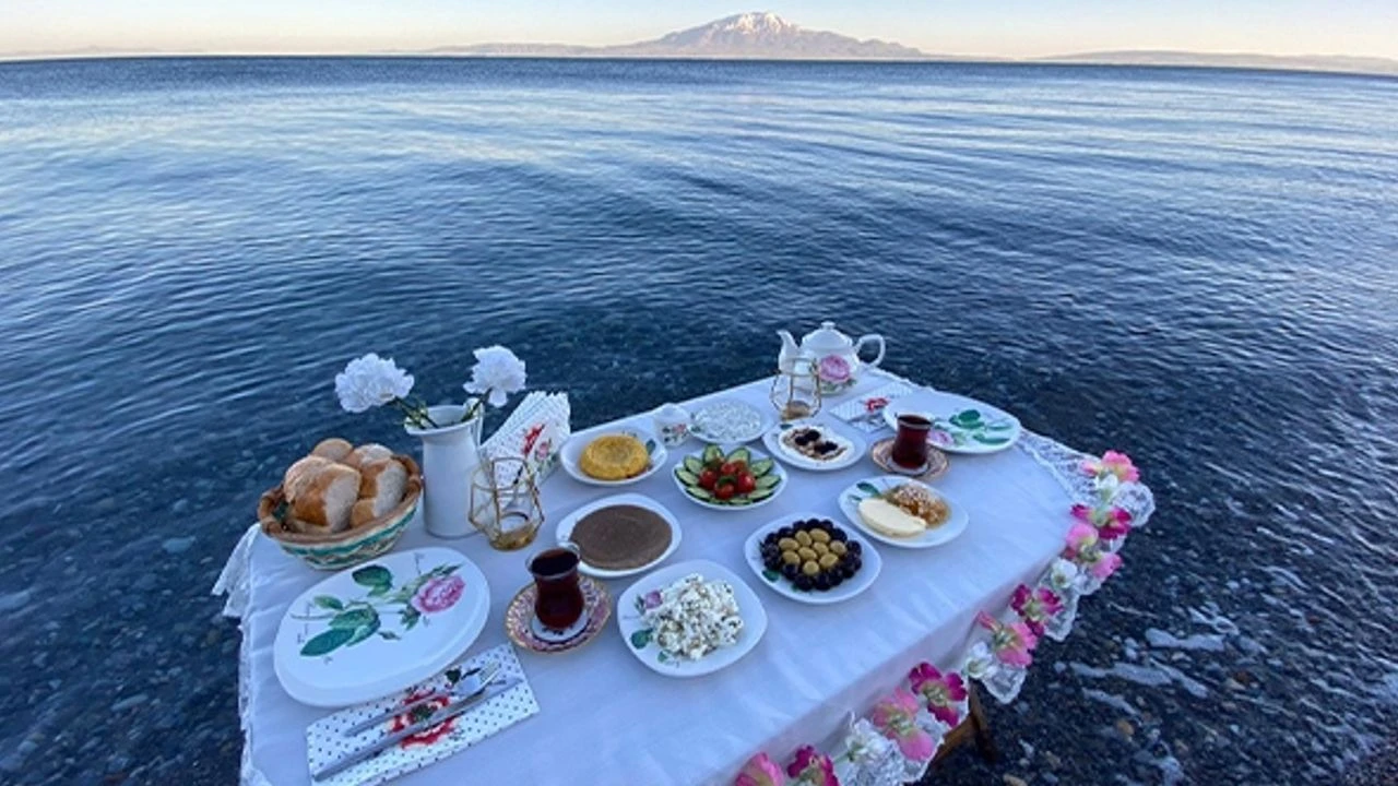 Van Kahvalti
