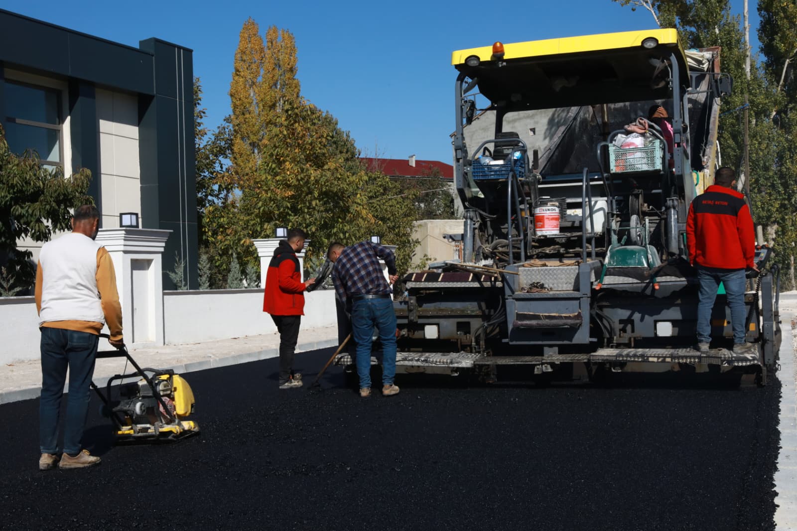 G41 F La U X Q A Egnd J