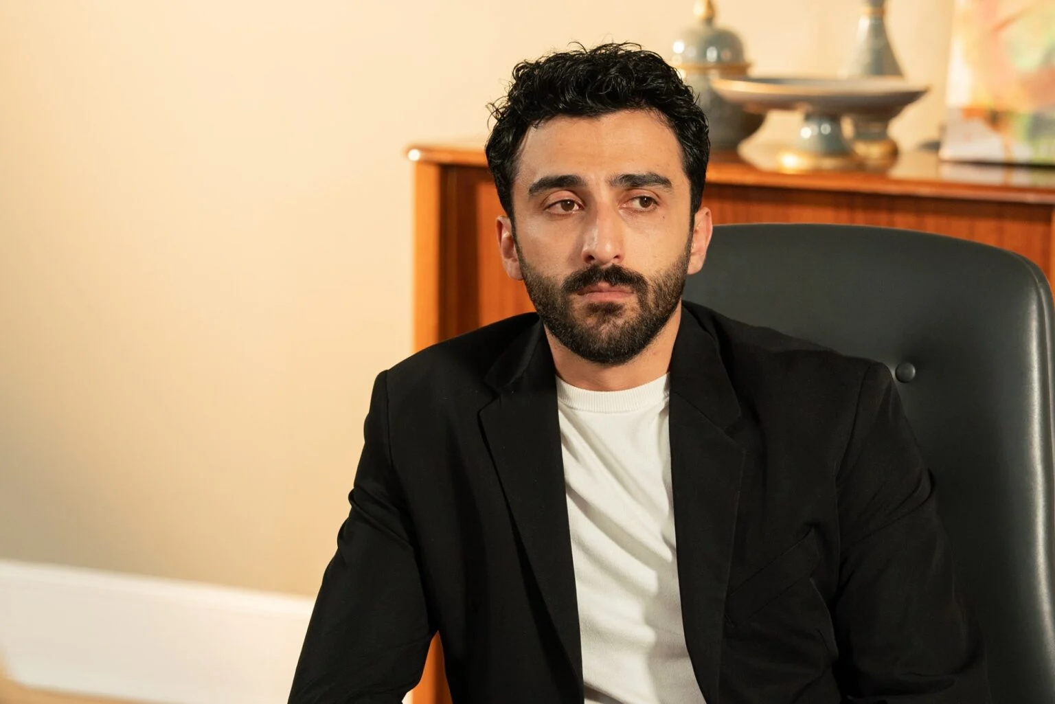 Kızılcık Şerbeti’nin Firaz’ı Batuhan Bozkurt Yüzgüleç Diziden Ayrıldı Mı, Neden Ayrıldı? Diziden Kimler Ayrılıyor?1