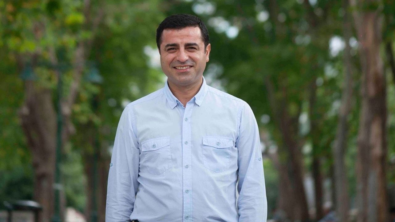 Selahattin Demirtaş Kimdir? Selahattin Demirtaş Tahliye Mi Oluyor?