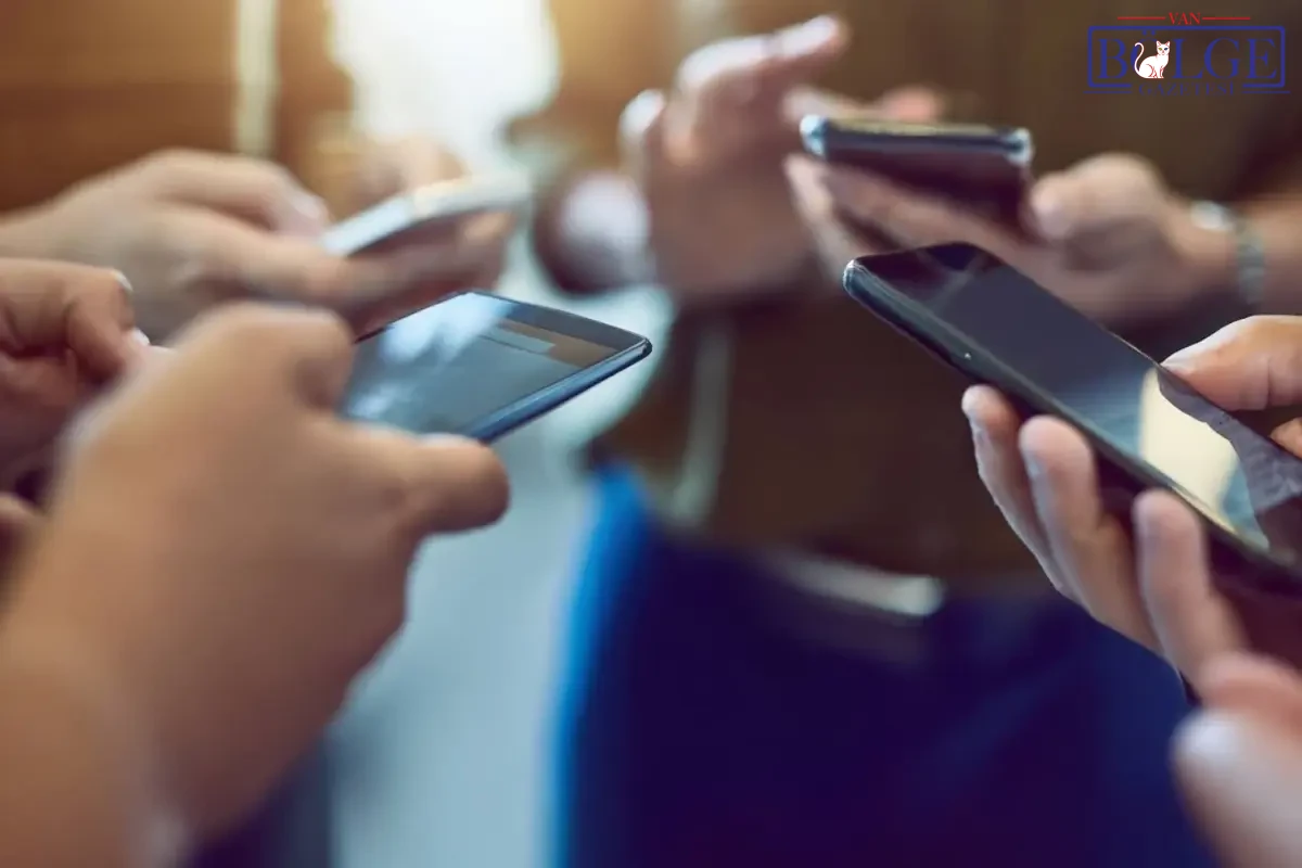 Dunyanin En Guclu Telefonlari Belli Oldu Iphone 19338012 7797 Amp.jpg