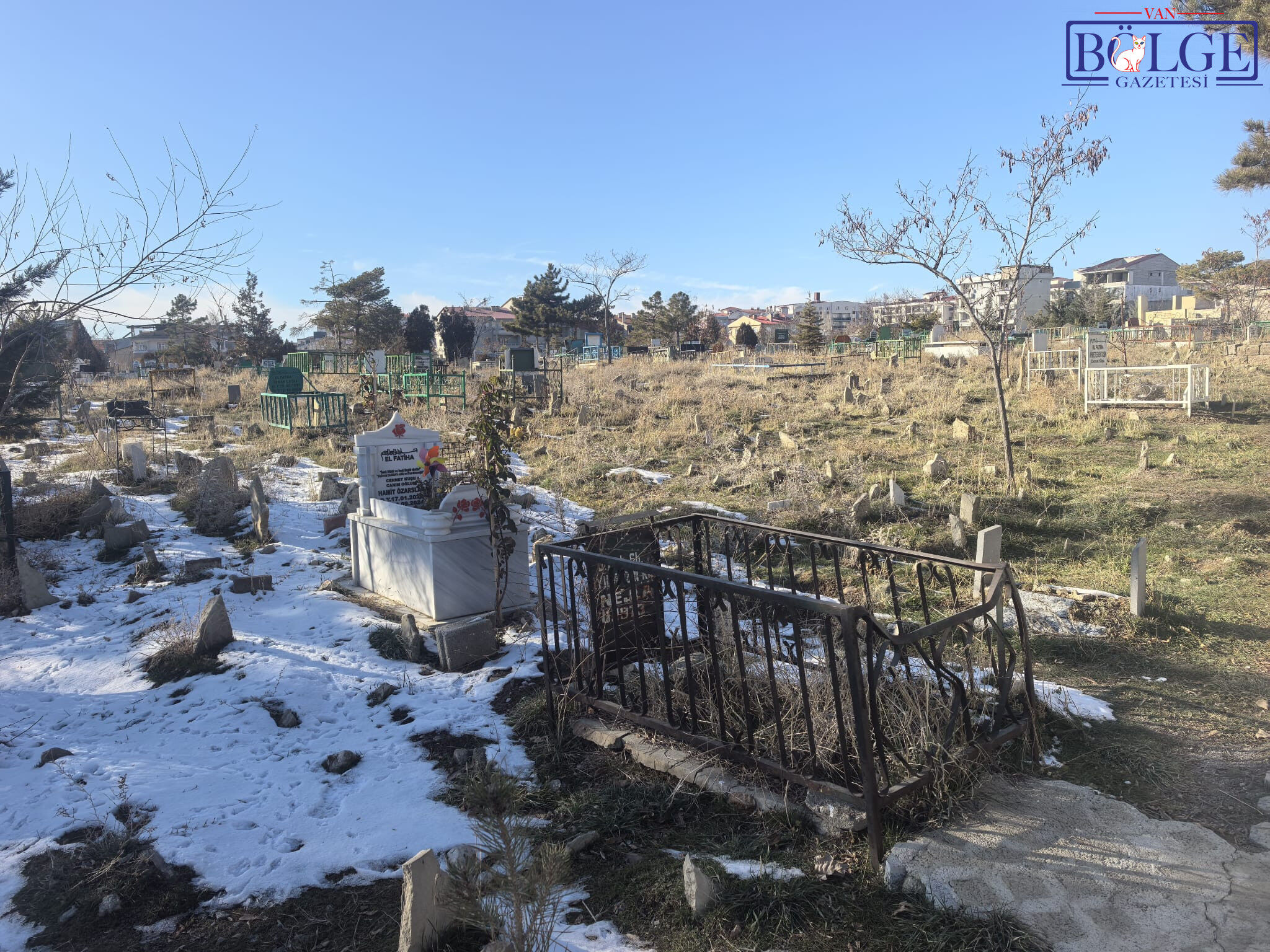 Mezarlık 3