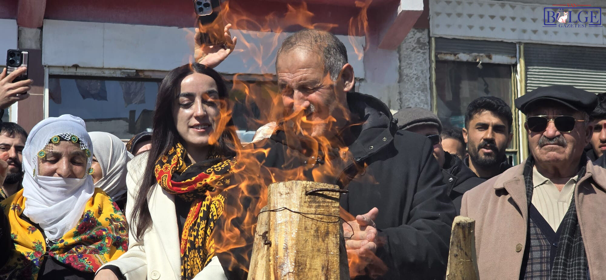 78775B85 207C 4Df2 Acc1 B79C2081F38D