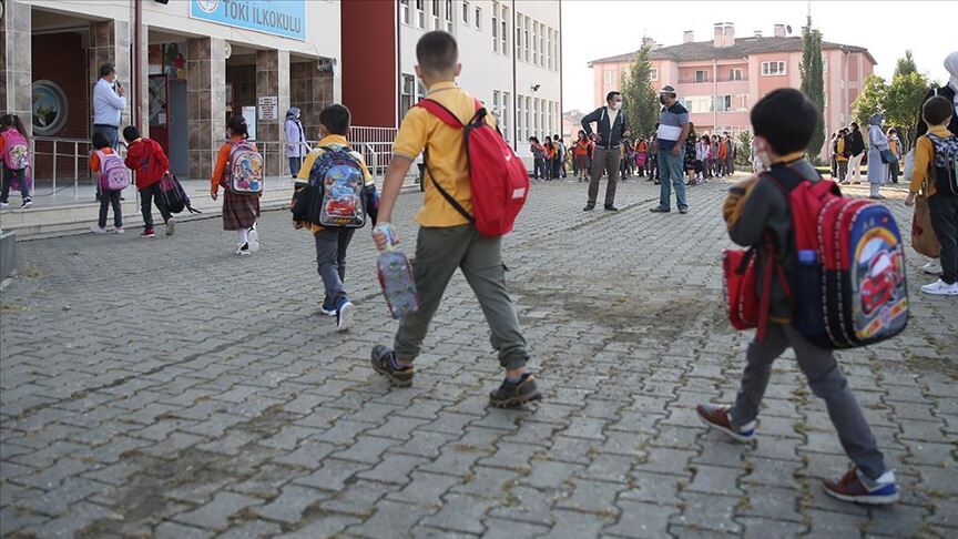 Van’da 306 bin öğrenci için ders zili çalıyor! Okullarda yeni dönem başlıyor