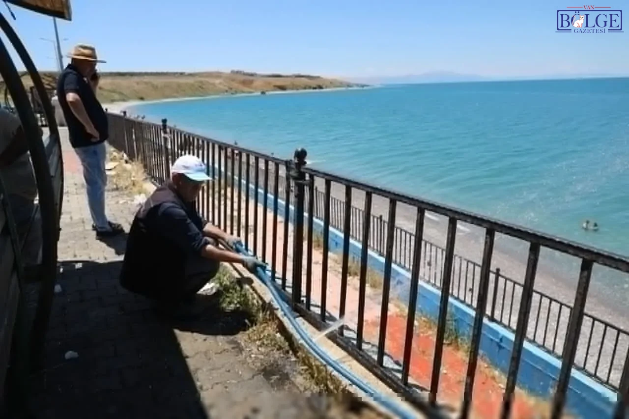 Van Mavi Bayrakli Halk Plaji Acik Mi Belediyeden Aciklama 2