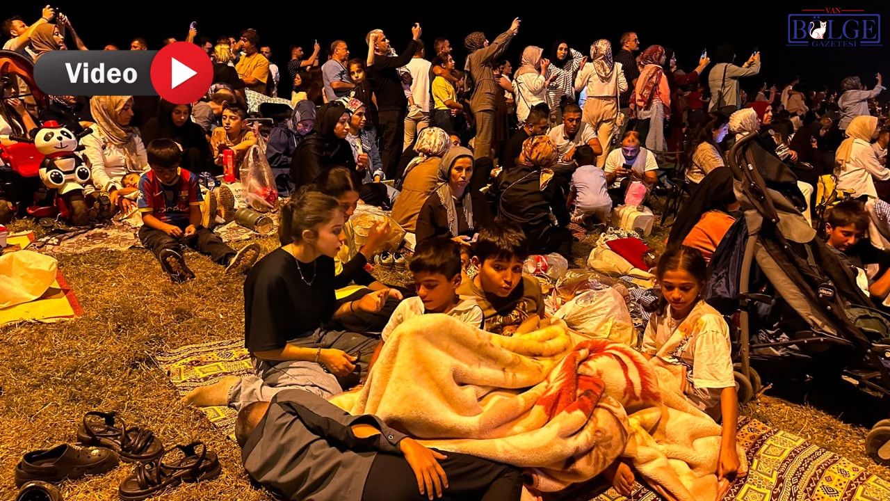 Tatvan Kültür ve Sanat Festivali Renkli Görüntülere Sahne Oldu