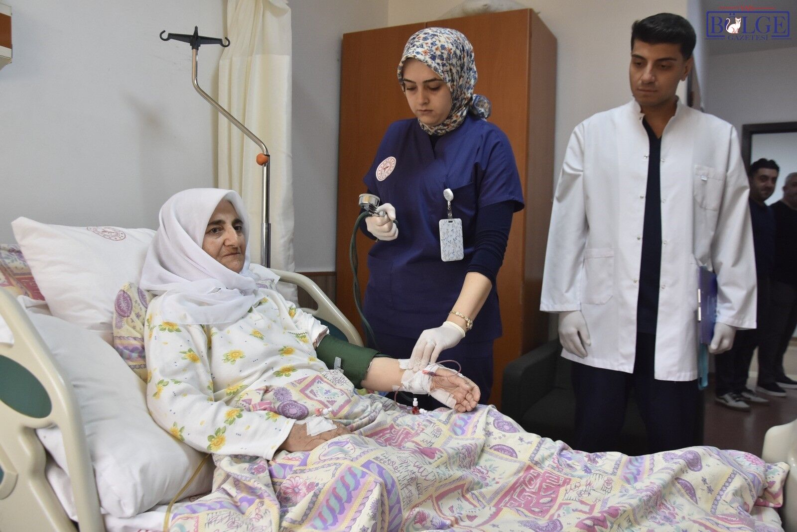70 yaşındaki hastaya 7,5 saatlik zorlu ameliyat