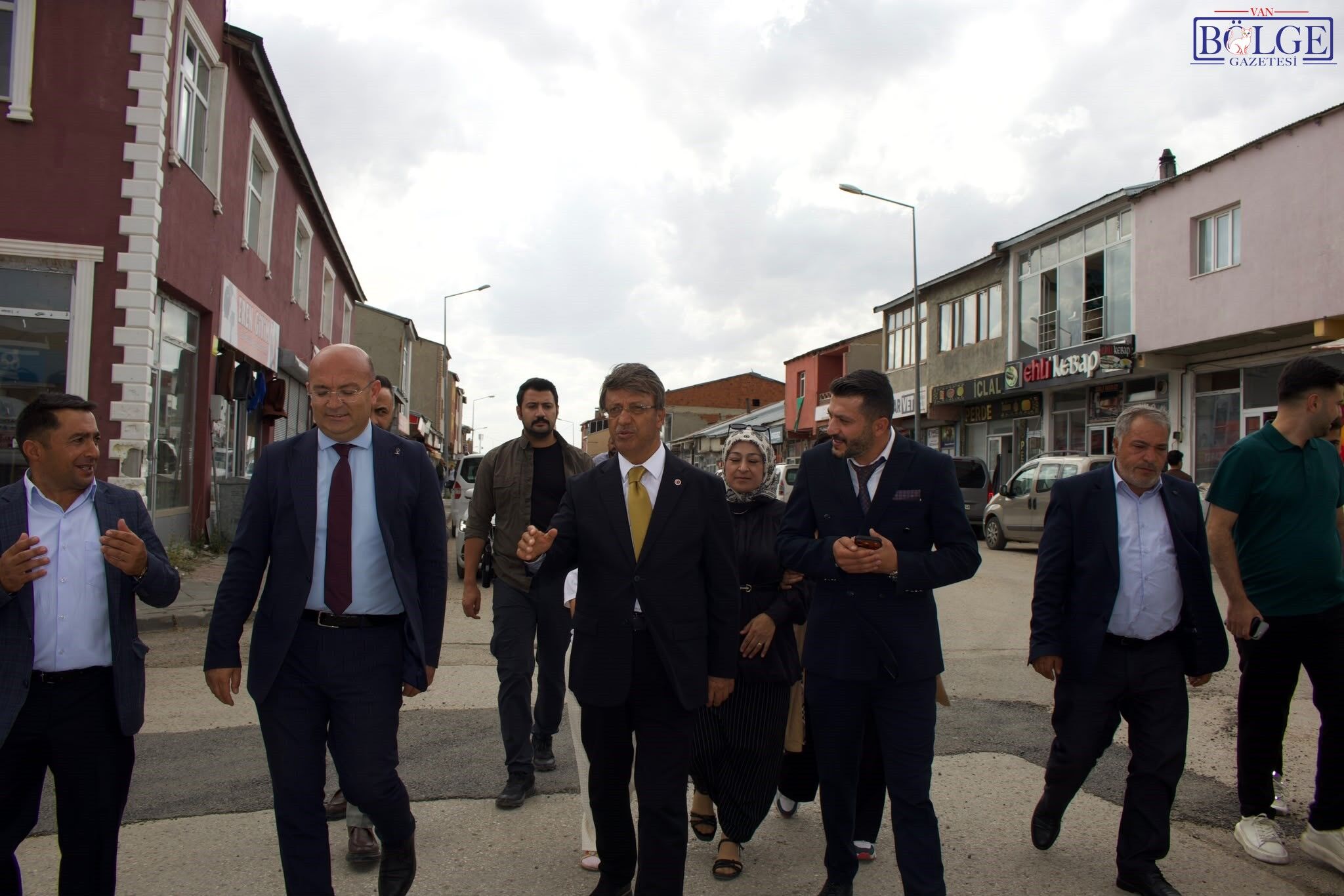 Van Milletvekili Türkmenoğlu Karayazı’da: Talepler Ankara’ya taşınacak