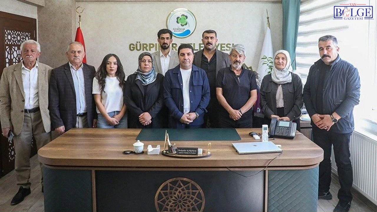 Gurpinarda Dem Parti Heyetine Yonelik Tepkinin Ardindan Belediyeden Aciklama.jpg