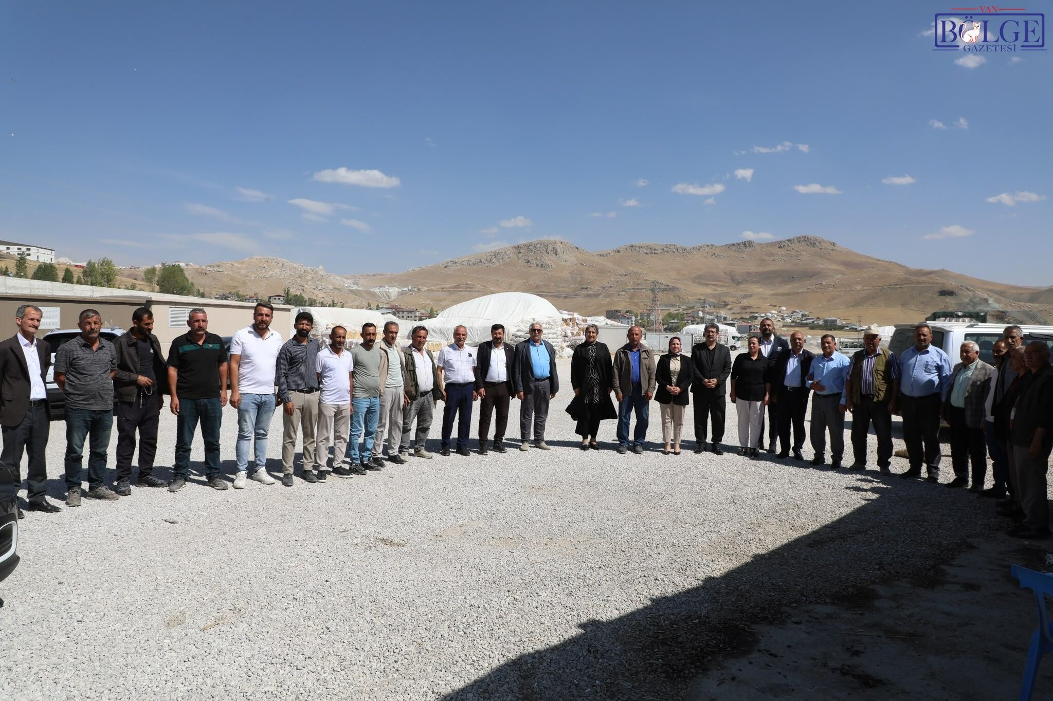 Tuşba Esnaf Ziyareti Belediye Başkanları1