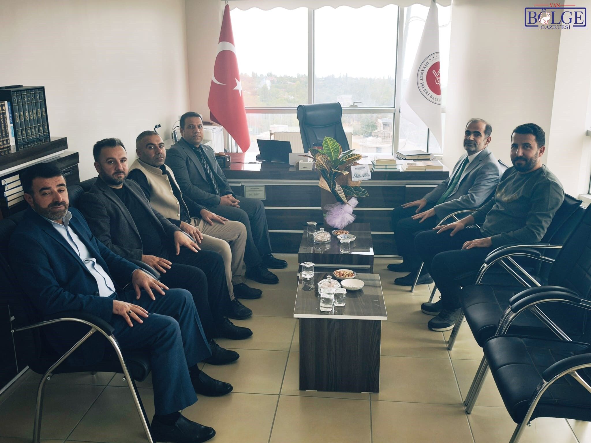 Van’da Nüfus Müdürlüğü’nden Müftülüğe anlamlı ziyaret
