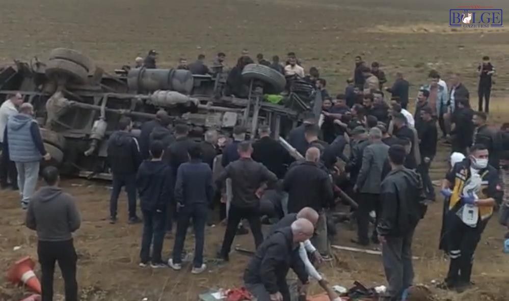 Yüksekova’da iki ayrı trafik kazası: 2’si ağır 9 yaralı