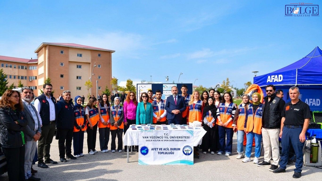 Van YYÜ’de 700 öğrenci afetlere karşı gönüllü oldu