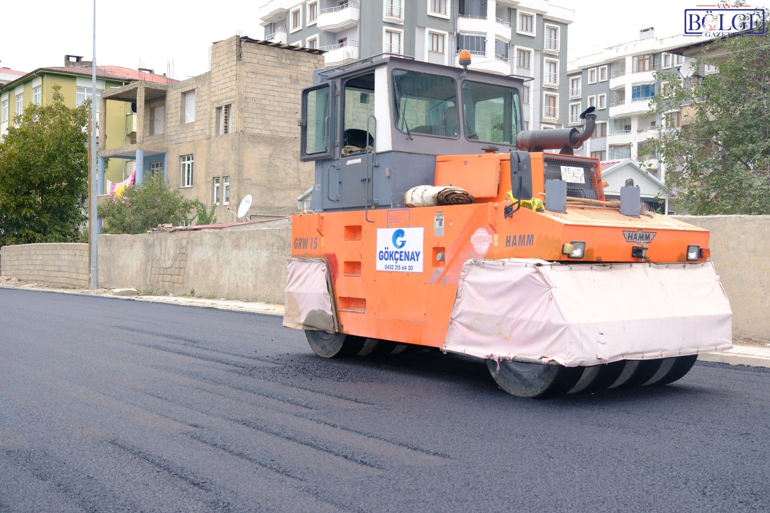 Van’da Eski Kale Yolu ve Bağlantılarına Asfalt Seriliyor