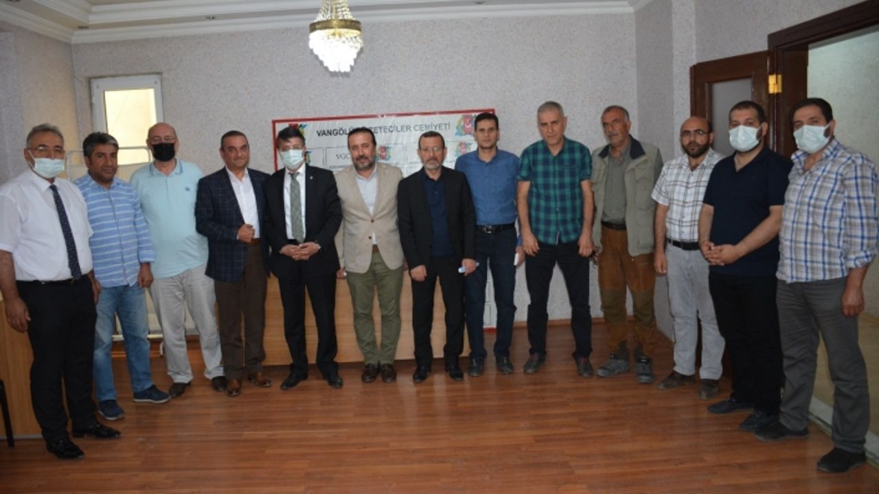 Türkmenoğlu'ndan, Vangölü Gazeteciler Cemiyeti'ne ziyaret...