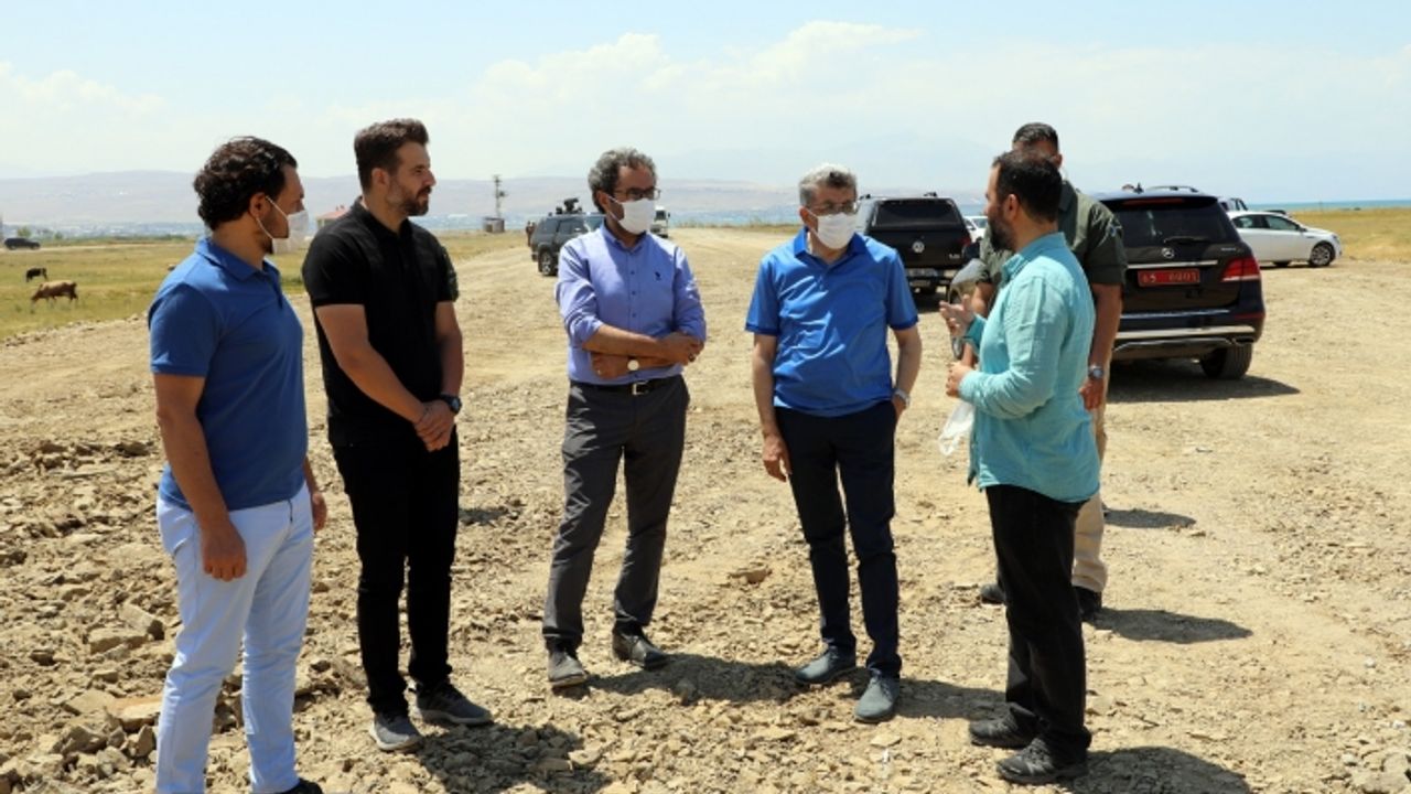Vali Bilmez sahil yolu çalışmalarını inceledi