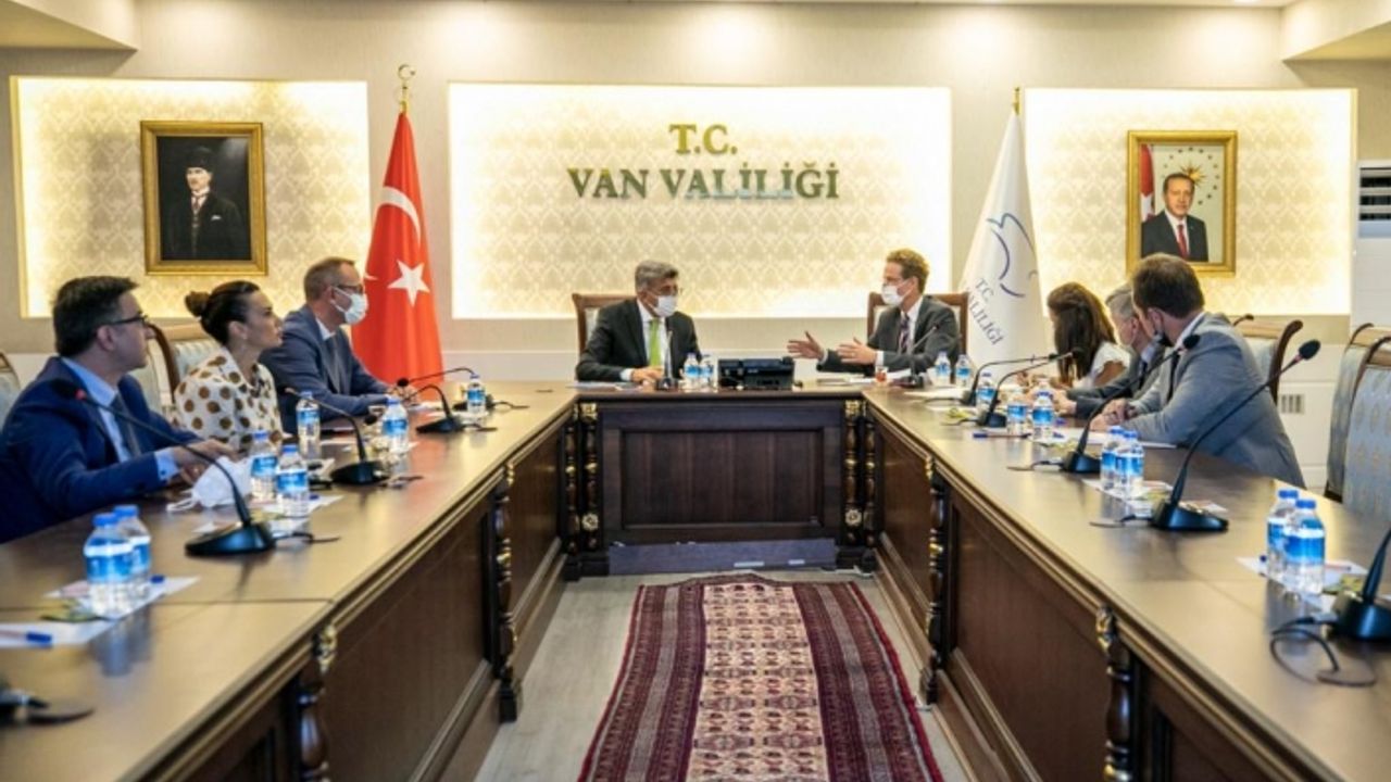 AB Türkiye Delegasyonu Başkanı Landrut Van’da