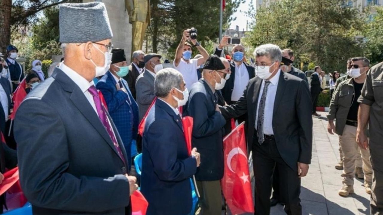 Van ve ilçelerinde 19 Eylül Gaziler Günü Kutlandı