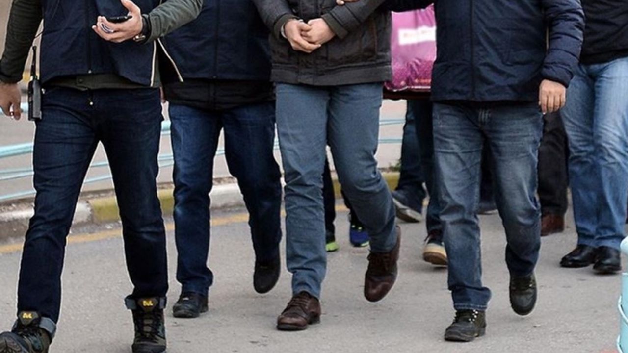 Van'da FETÖ operasyonu: 25 gözaltı
