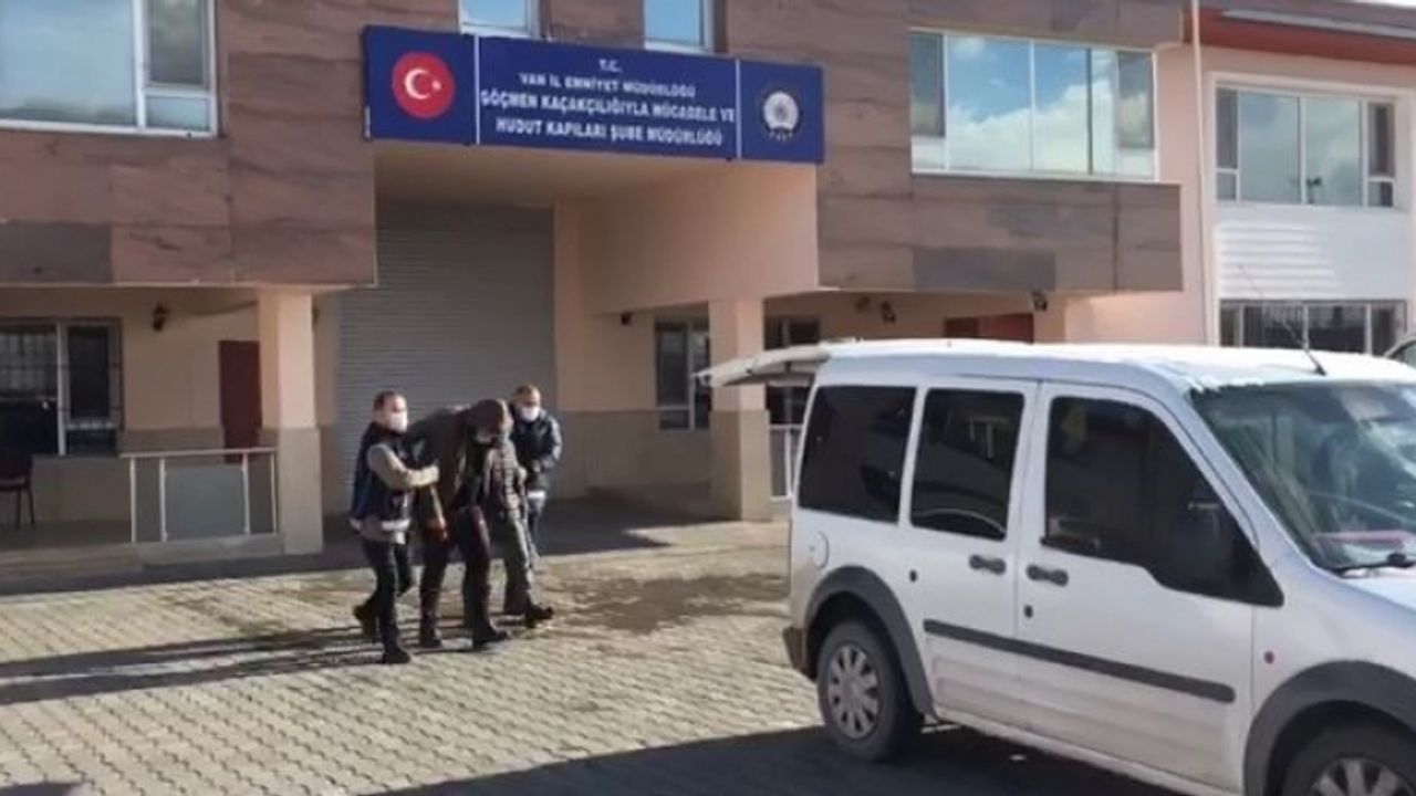 Van’da 12 organizatör yakalandı