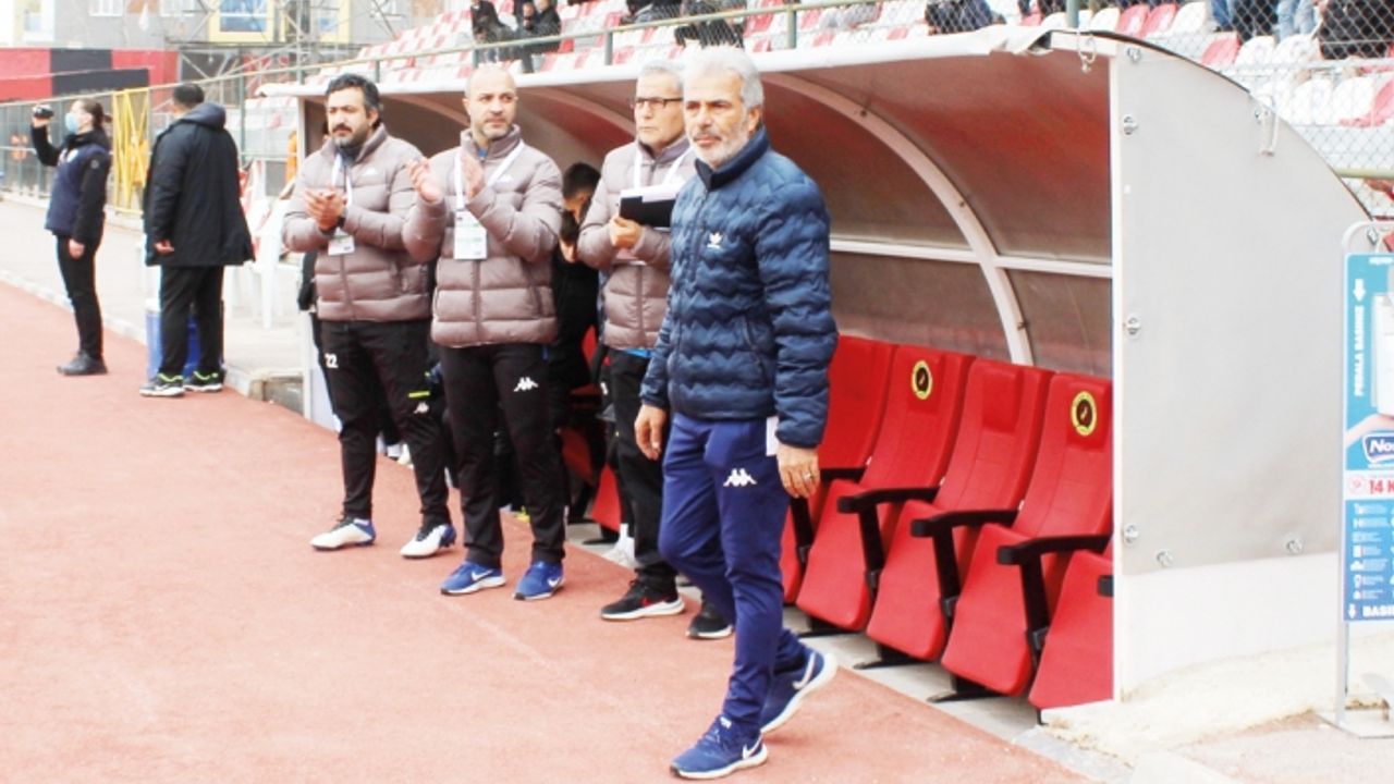 Vanspor'a ve Teknik Direktör Turgay Karatekin'e ceza…