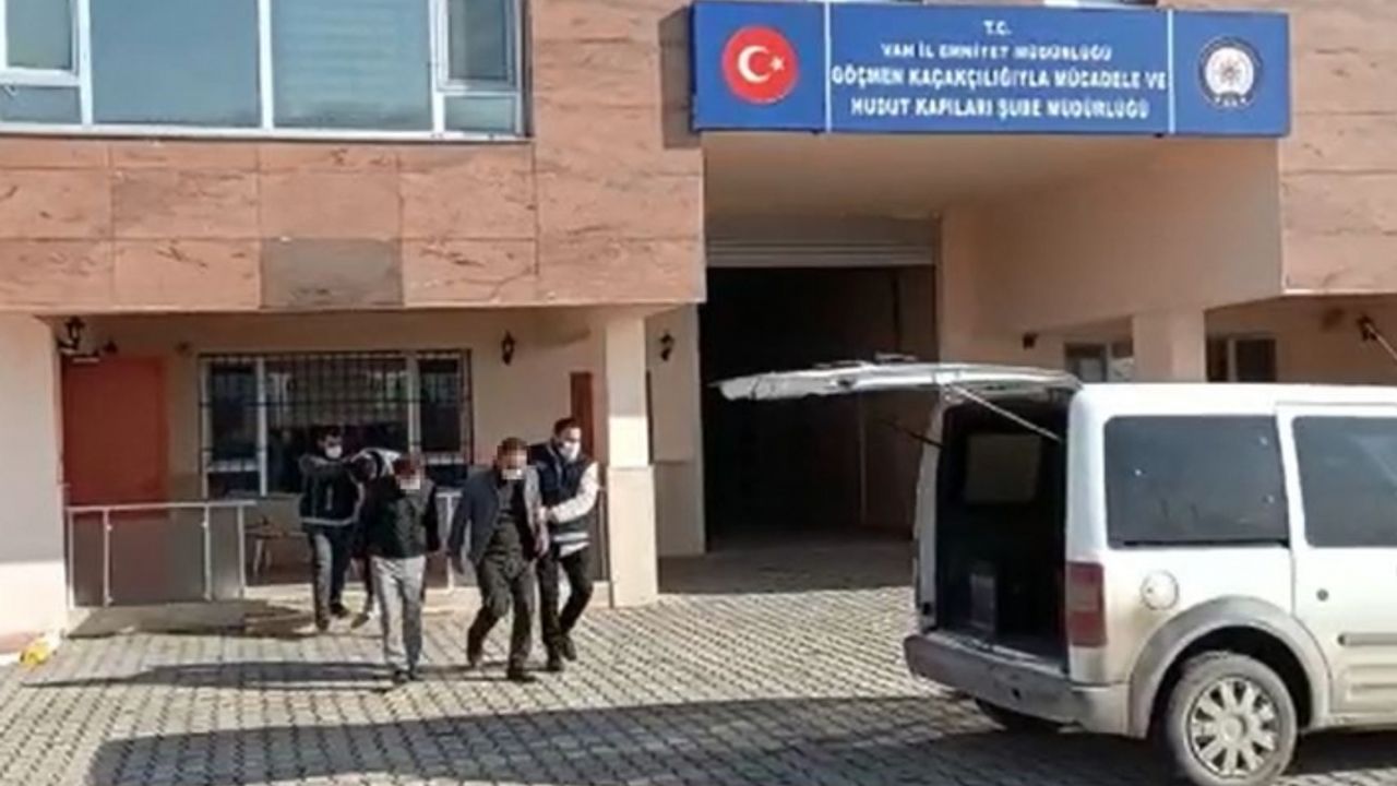 Van’da 20 organizatör yakalandı