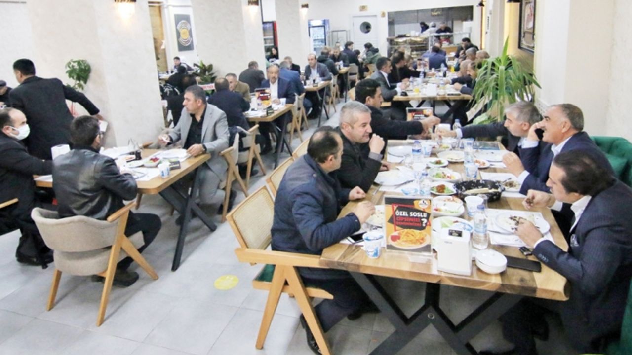 Ağrılı Dönerci Sofi, Van'da hizmete açıldı
