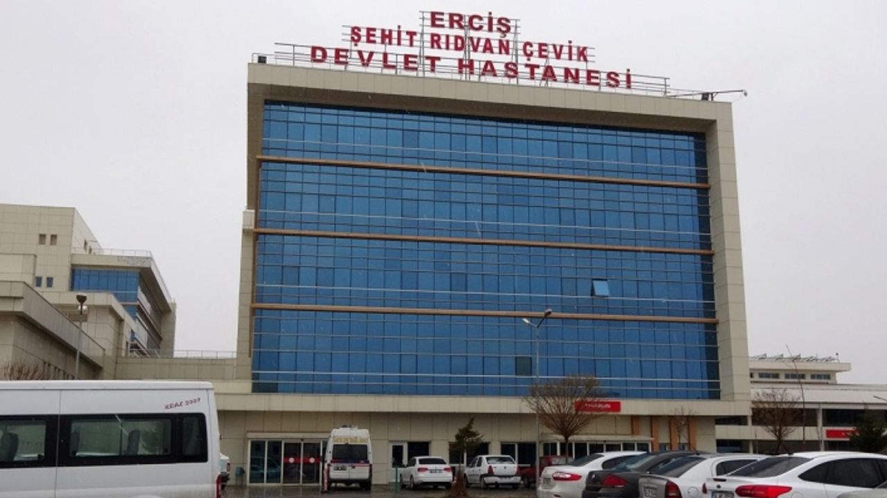 Erciş Devlet Hastanesi, temizlik, kırtasiye ve mefruşat malzemeleri satın alacak