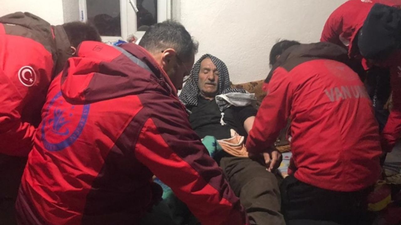 Van'da 6 saatlik hasta kurtarma operasyonu