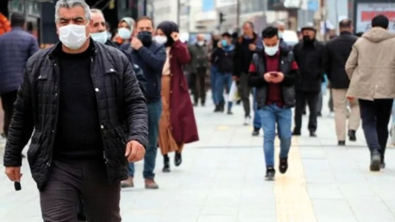 Van'da maske takma gönüllülüğü sürüyor