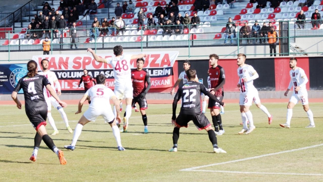Vanspor, Diyarbekirspor'a konuk oluyor