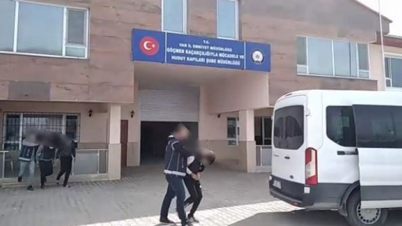 Van’da 4 organizatör tutuklandı