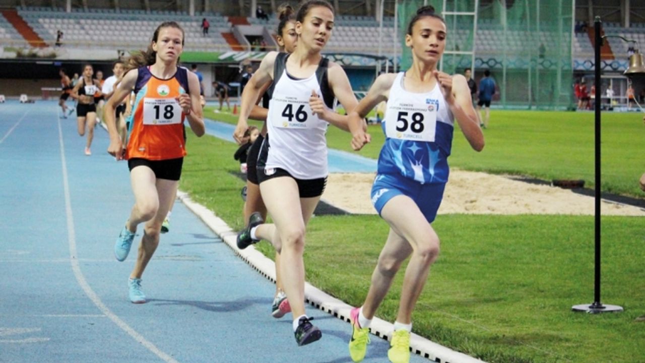 Vanlı sporcular, göğüs kabartıyor…