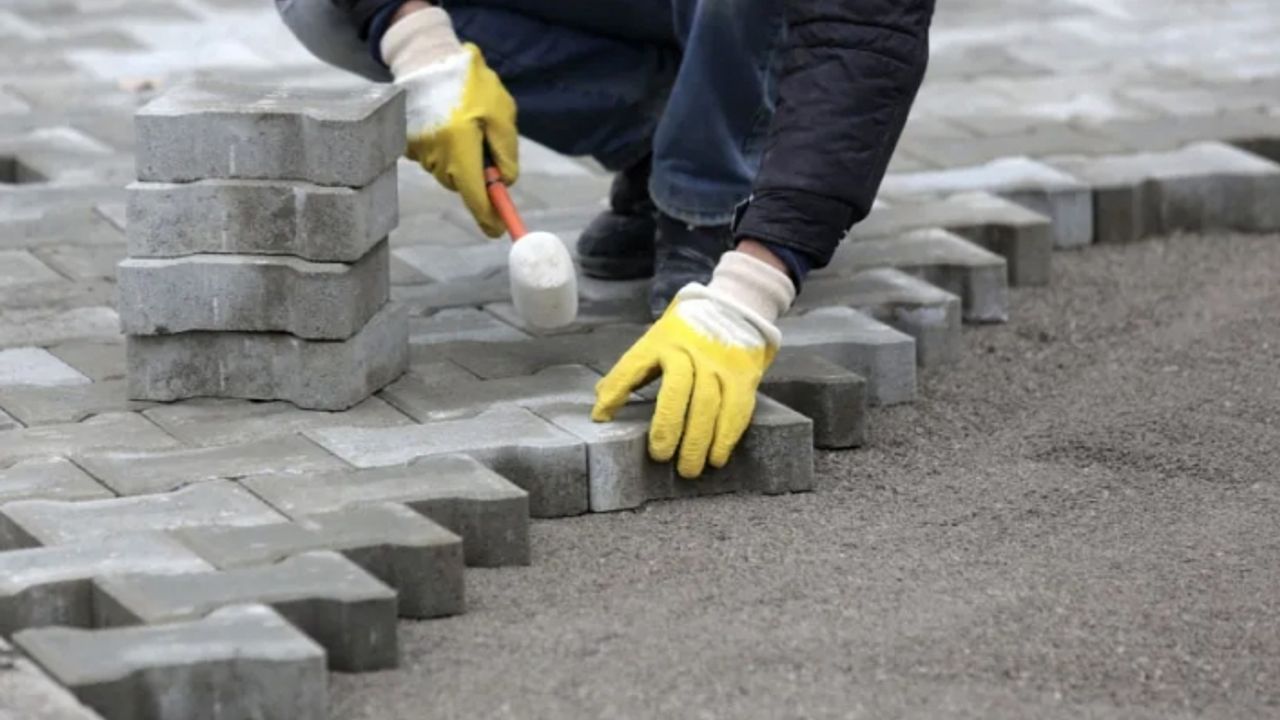 Erciş Belediyesi, parke taşı döşeme işleri yaptıracak