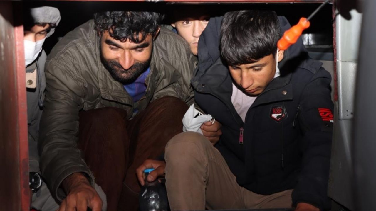 Erciş'te 47 düzensiz göçmen yakalandı