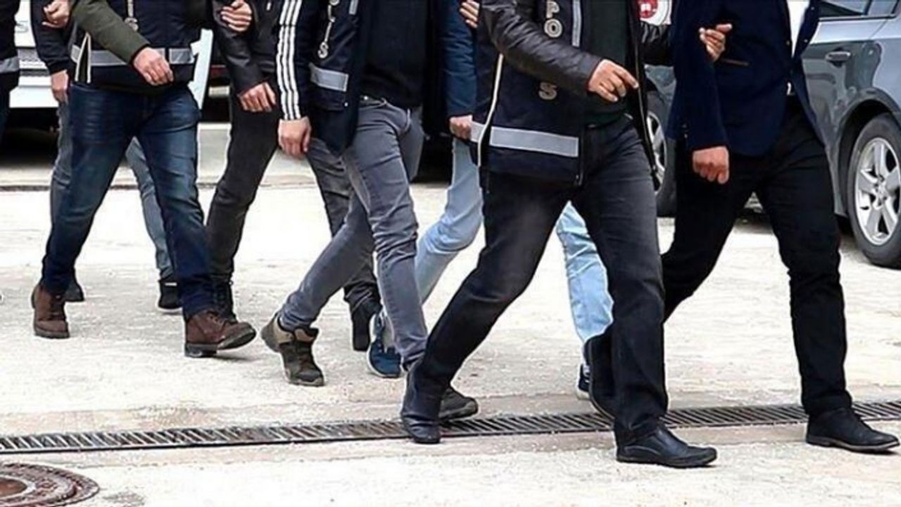 Van’da değişik suçlardan 10 kişi tutuklandı