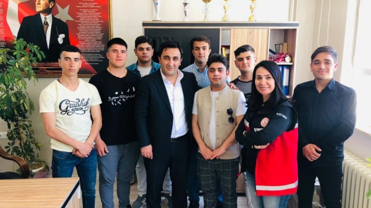 Van’da işitme engellilere ilk yardım eğitimi...