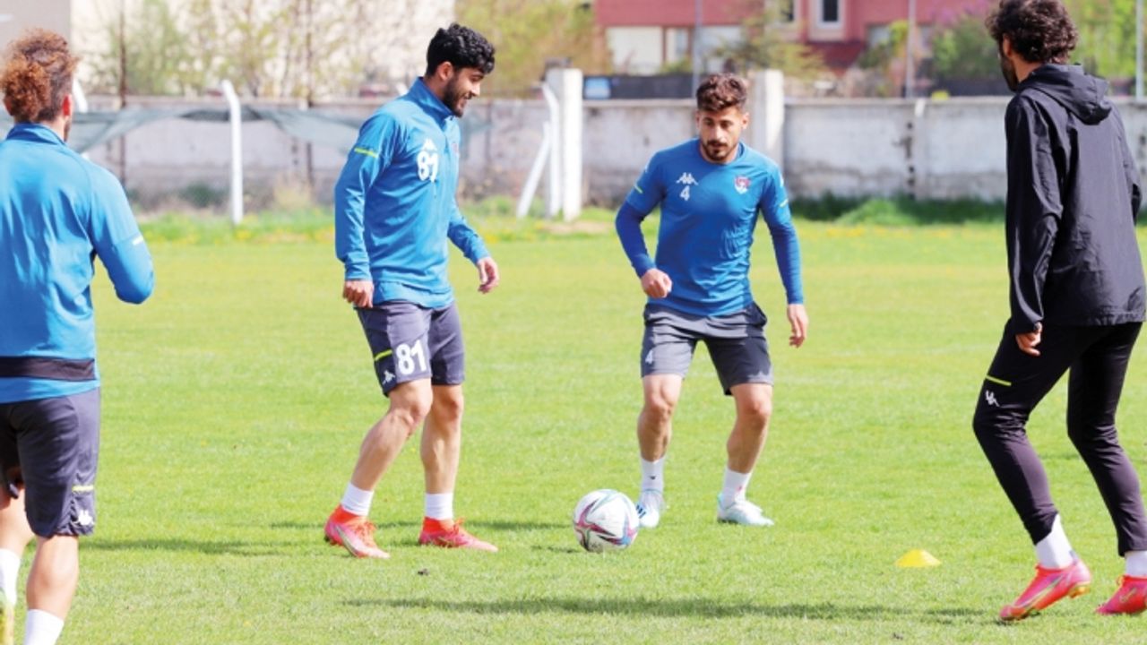 Vanspor, umudunu son maça bağladı