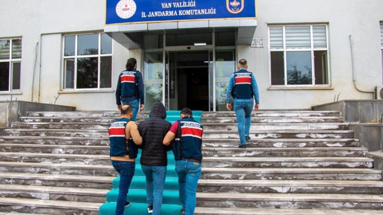 Mayıs ayında 390 terör operasyonu: 12 tutuklama