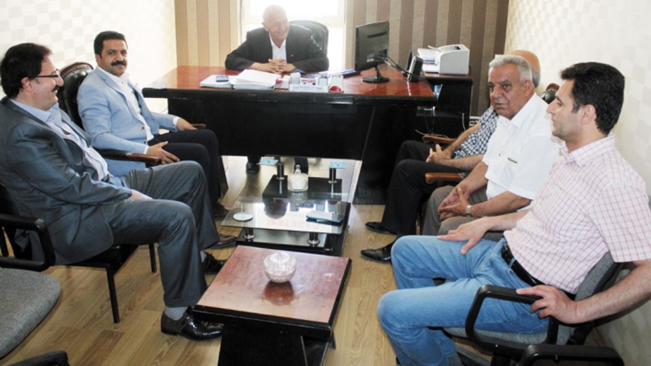 Peker: Ekonomi için yeterli tek kişi Babacan'dır