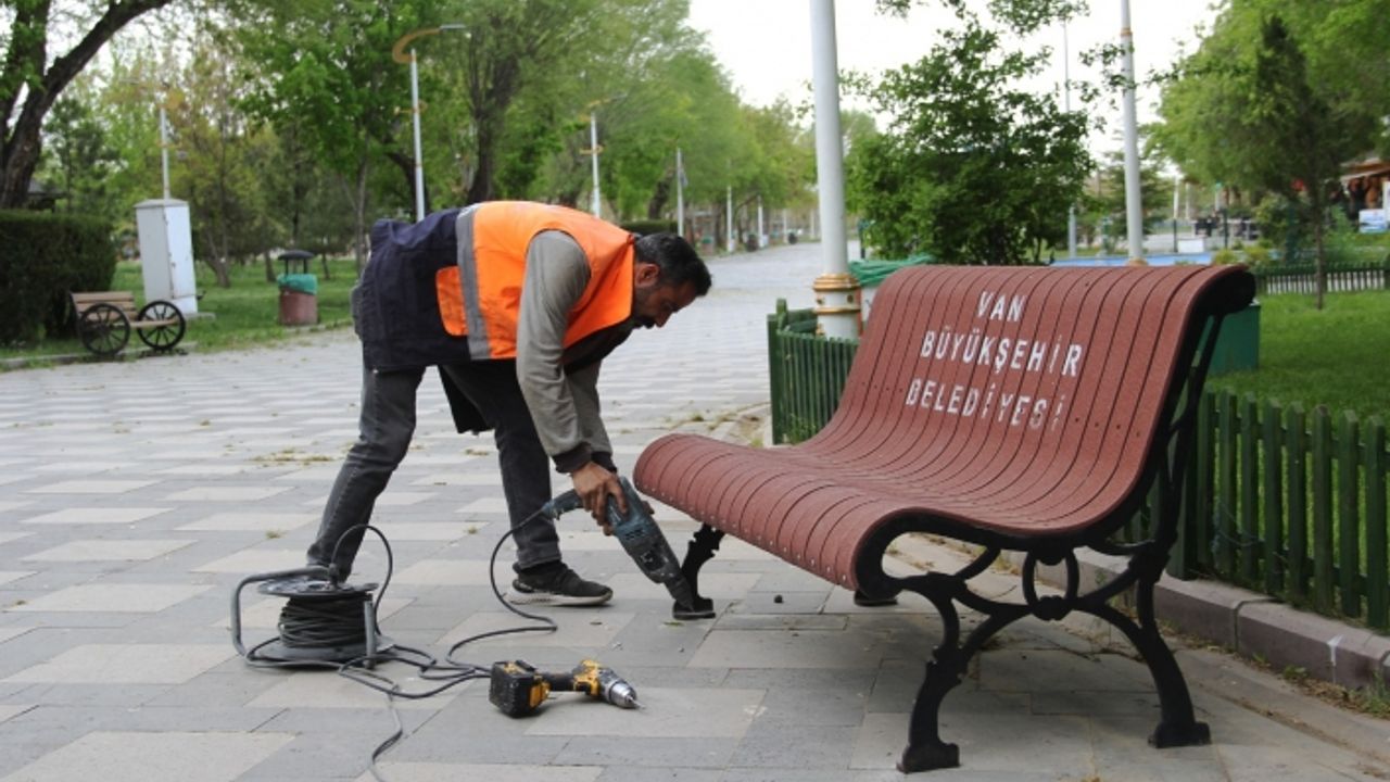 Van’da 16 park bakım ve onarıma alındı