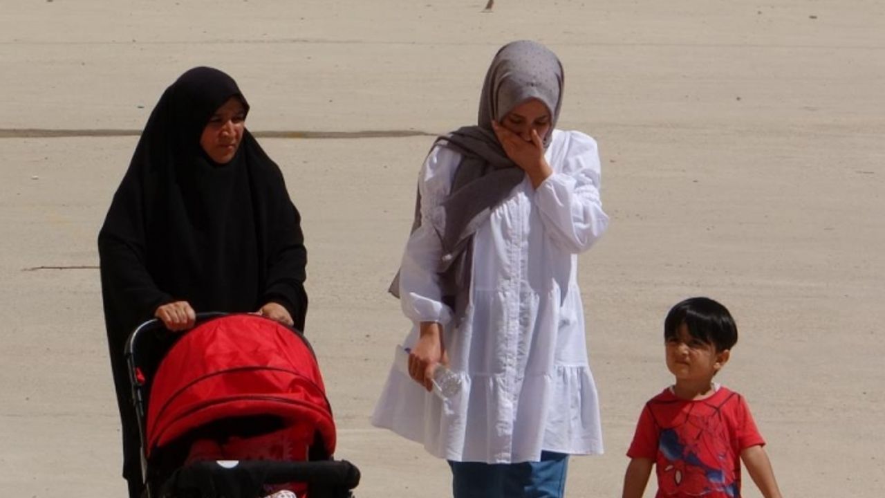 Van’da sınava yetişemeyen genç kız gözyaşı döktü