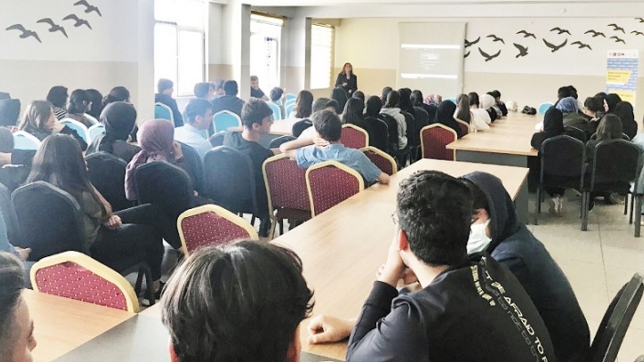 Vanlı Gençler AB Fırsatları hakkında bilgi sahibi oluyor